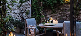 Sunday Times "UK Best Coastal Holiday Cottages" 10 Secs Walk from Sandy Beaches