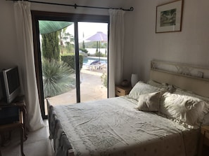 4 habitaciones y caja de seguridad en la habitación 