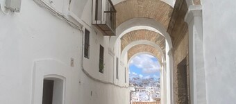 Elegant Apartment in Vejer Old Town, renovated but with lovely original features