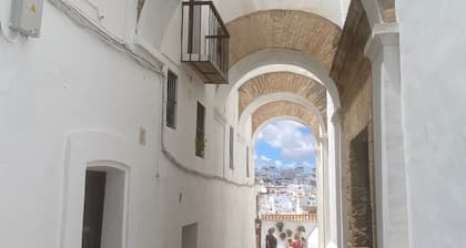 Elegantes Apartment in Vejer Altstadt, renoviert, aber mit schönen ursprünglichen Eigenschaften