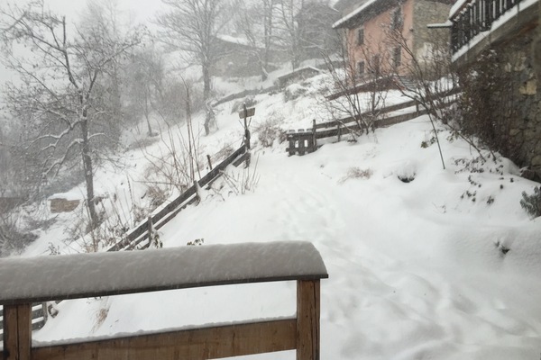 Au petit matin, il a neigé cette nuit...