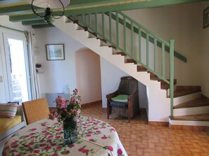 Interior - holiday home in the Alpes de Haute Provence in a village character (Vachères)
