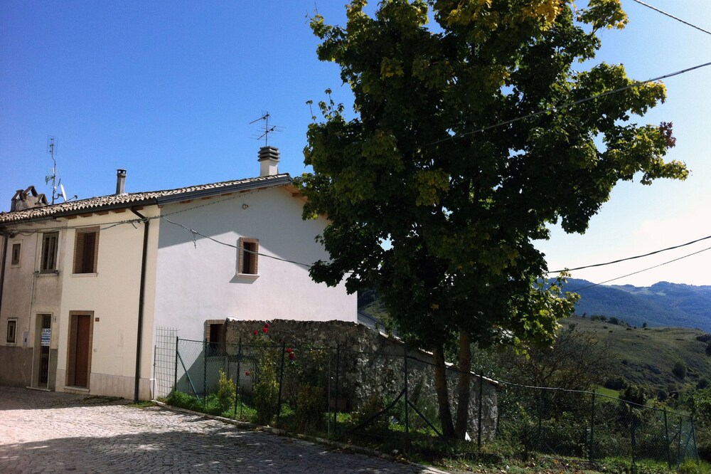 Holiday in Roccacinquemiglia, very close to Roccaraso