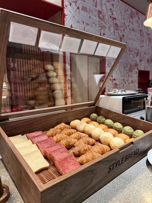 Daily buffet breakfast (JPY 1500 per person) - lyf Ginza Tokyo (Tokyo)