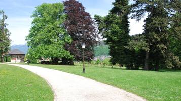 Enceinte de lâhĂ©bergement