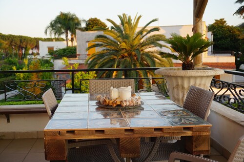 EXCLUSIVE APARTMENT WITH SWIMMING POOL 4 BEDS ** *** Free WIFI **