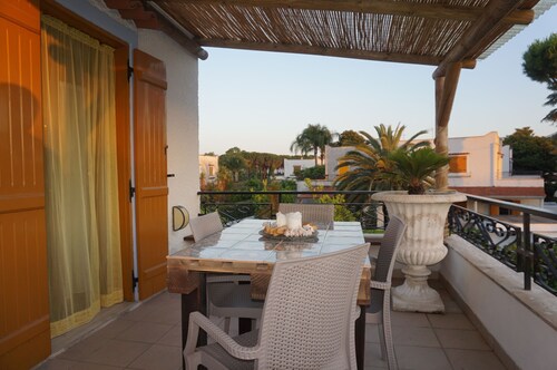 EXCLUSIVE APARTMENT WITH SWIMMING POOL 4 BEDS ** *** Free WIFI **