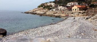 house on the coast of the sun a100 m. from the sea Chiessi
