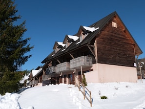 Exterior - Résidence le bois de la reine - 3-room duplex apartment with cabin for 6/8 people (Besse-Et-Saint-Anastaise)