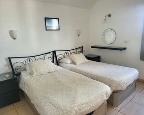 3 camere, una cassaforte in camera, ferro/asse da stiro, Wi-Fi gratuito