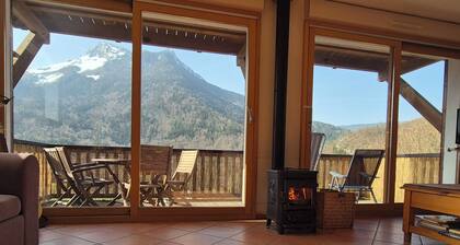 La meilleure vue depuis n'importe quel chalet des Alpes - Le Chatox !
