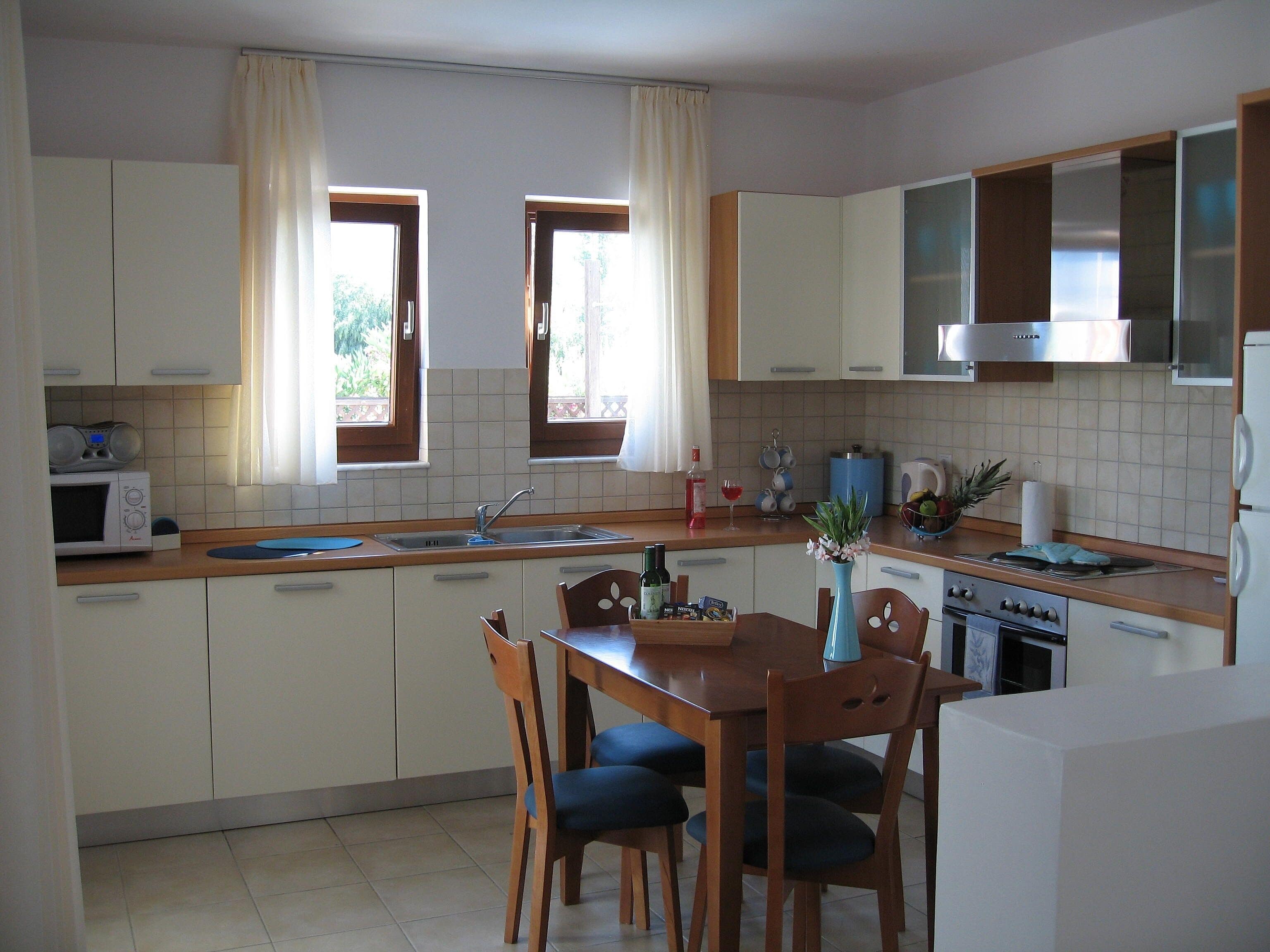 Detached Villa With Private Pool and Garden. Also has BBQ and Free Wifi. 