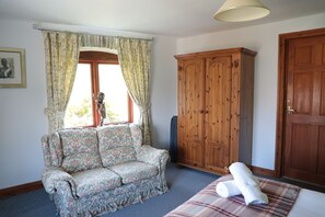 4 chambres, bureau, fer et planche à repasser, Wi-Fi gratuit
