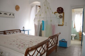 4 chambres, lit parapluie, Wi-Fi gratuit, draps fournis