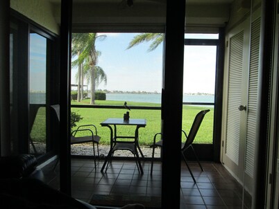 St Petersburg Beaches Waterfront Villa on Beautiful Isla Del Sol Sleeps 6