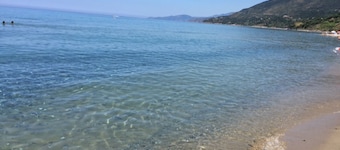 Villa Agave a Pisciotta-Palinuro con vista panoramica e accesso alla spiaggia
