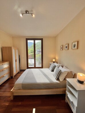 2 Schlafzimmer, Bügeleisen/Bügelbrett, kostenloses WLAN, Bettwäsche