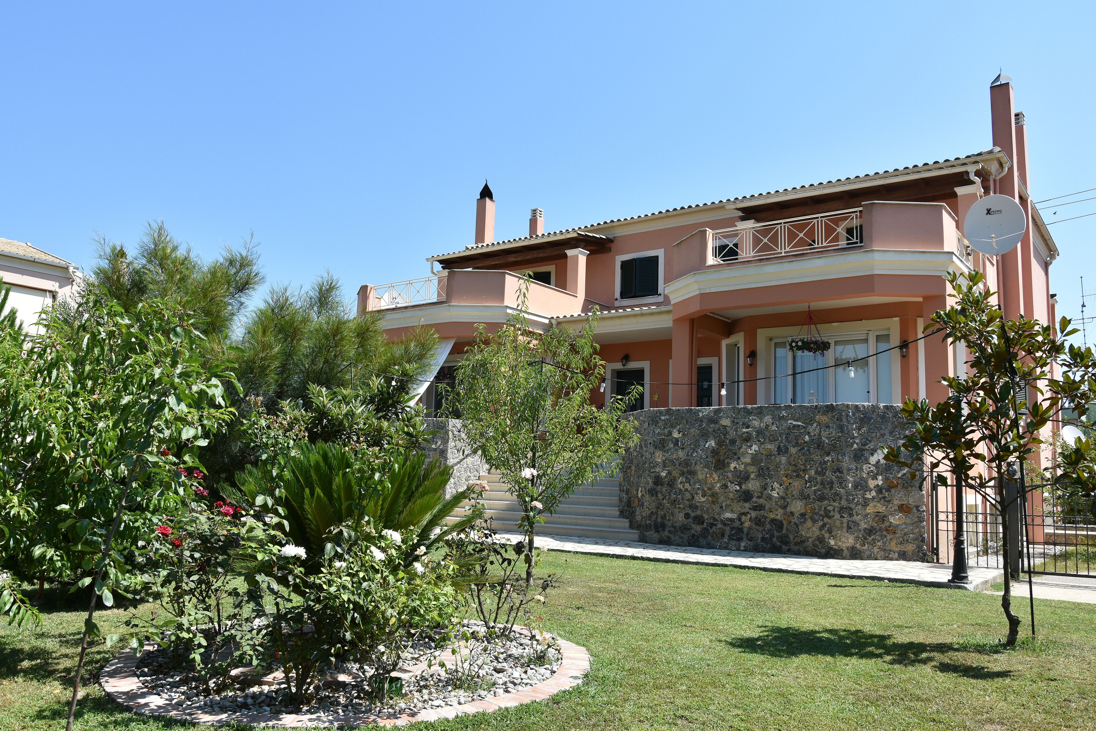 Bella's Home - 4 bedrooms near Corfu town (Licensed 0829Κ92000501701)