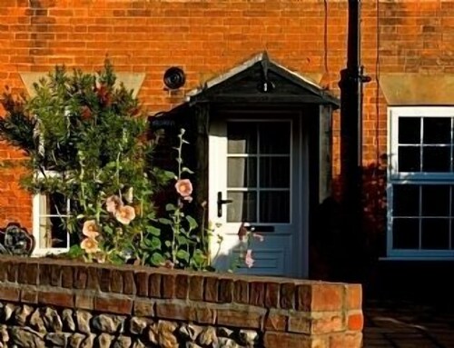 Character 2 Bedroom Cosy Cottage near Burnham Market and Brancaster Beach