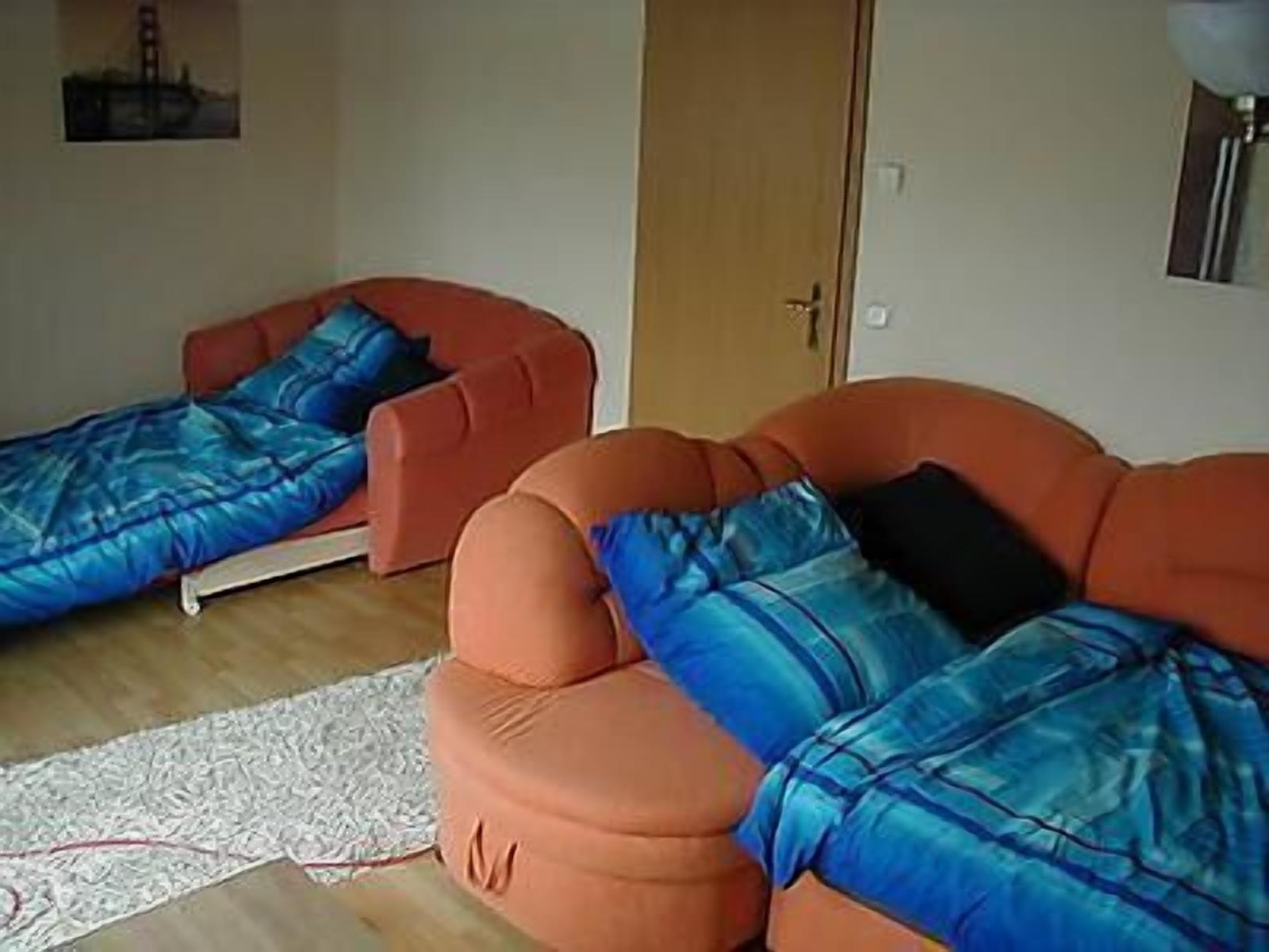 Apartment about 70 square meters (for up to 6 people) and 200sqm race surface