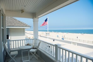 Outdoor dining - The Atlantic Ocean Is Your Front Yard - Unparalleled Views - Step On To Sand! (Manasquan)