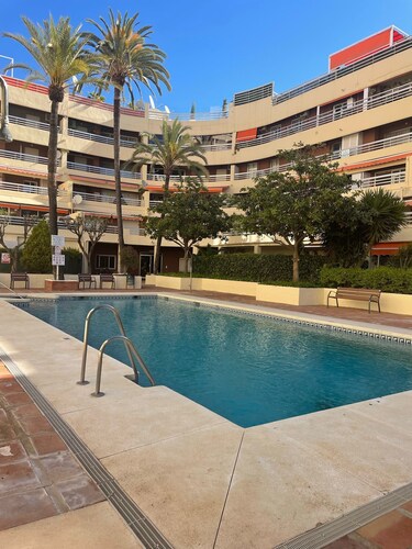 Apartment in Parque Marbella exclusive complex, 3 pools, 2 mins to sea. Acc1-3-A