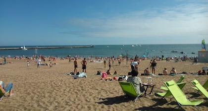 SEA VIEW, apartment in HOUSE, 30m from BOISVINET beach, 3 Stars, PRIVATE PARKING