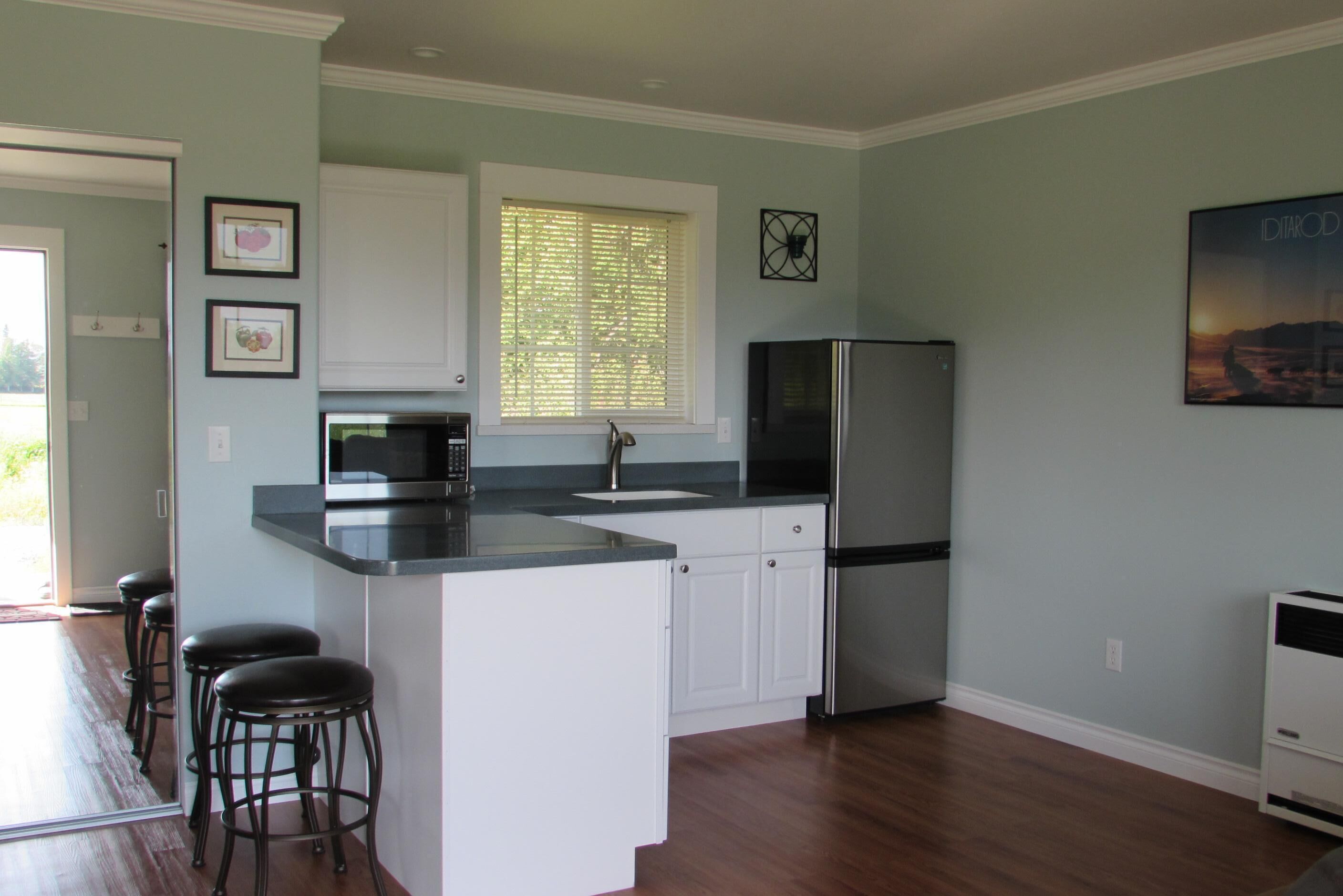 NEW Self contained- Beautiful Mt. View- Bungalow