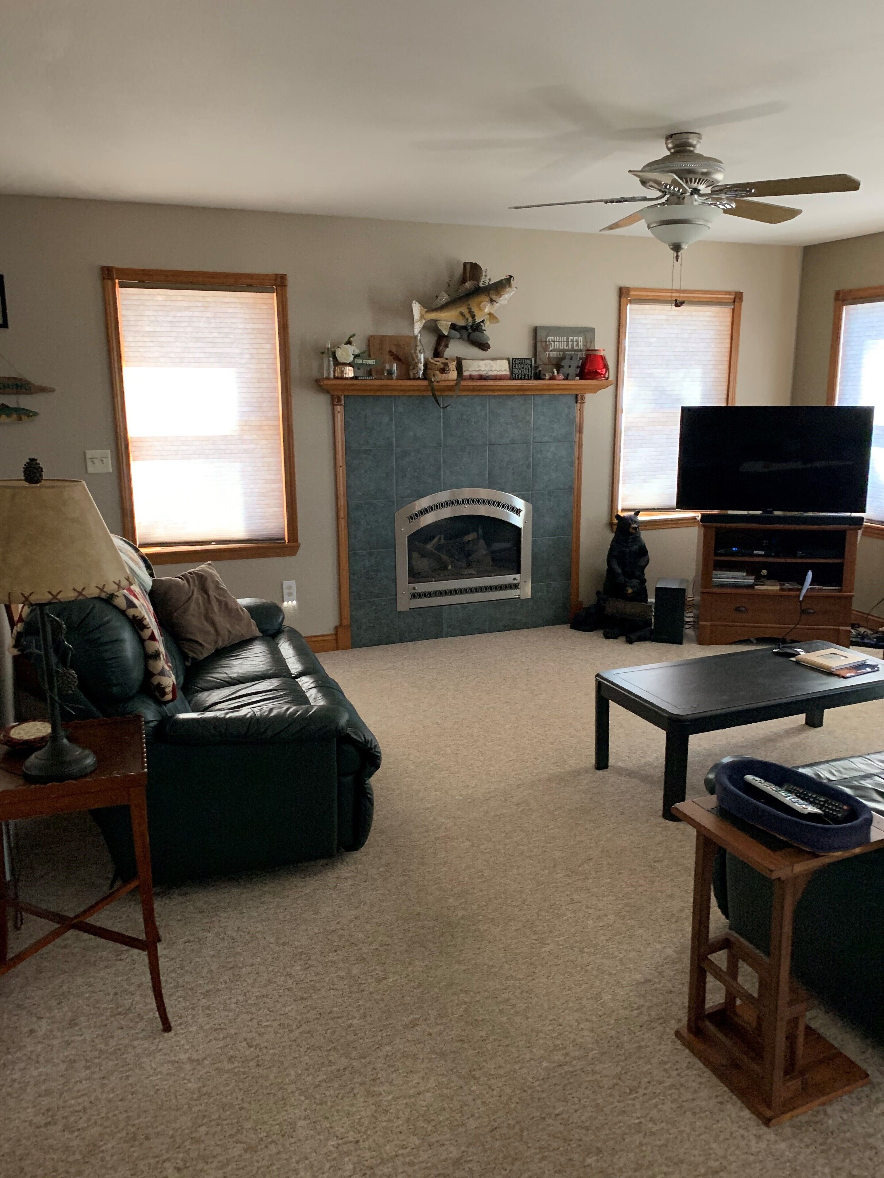 SILVER LAKE HOUSE - WAUTOMA, NEXT TO RESTAURANT