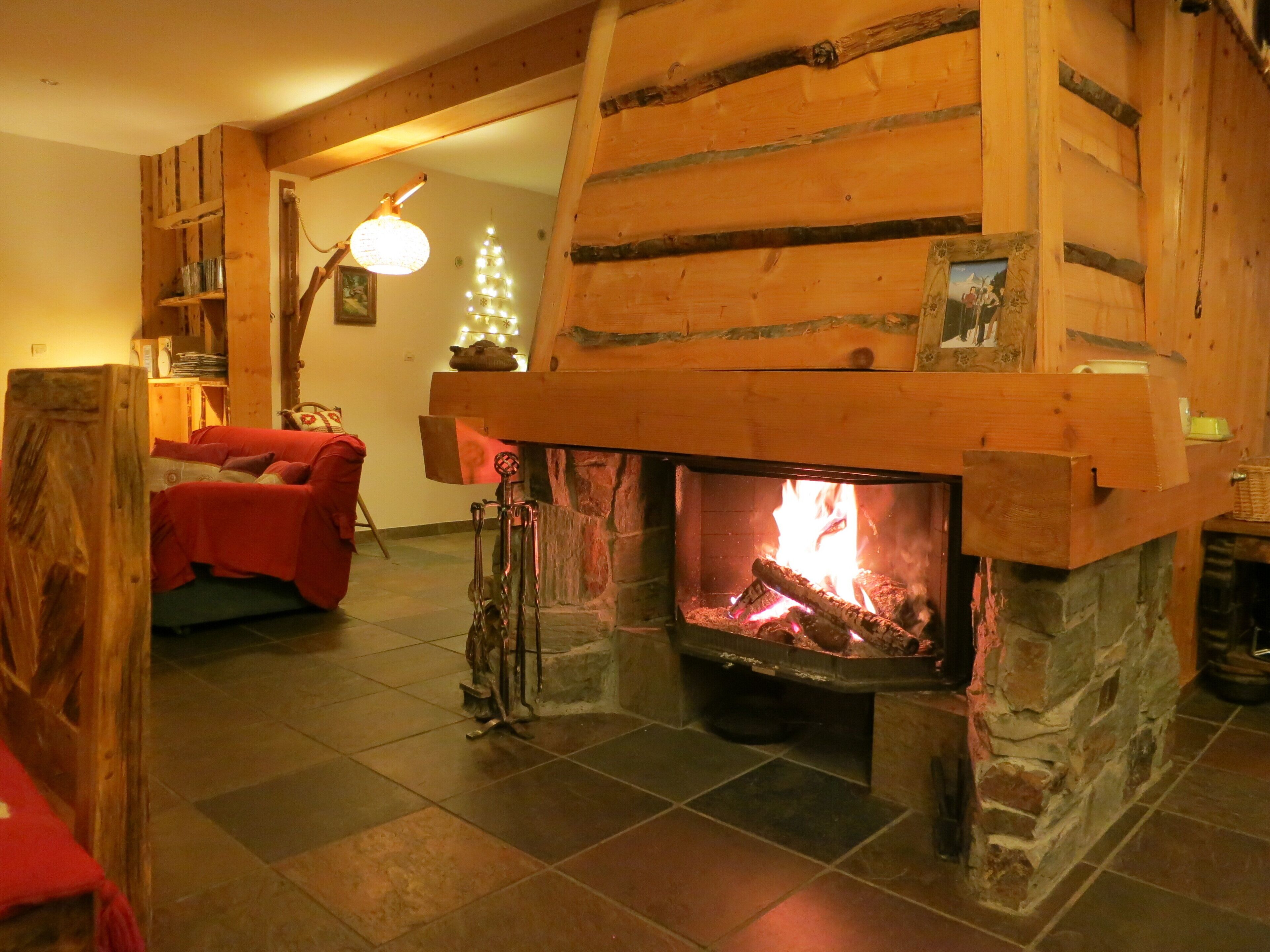CHALET NEAR MORZINE AVORIAZ TO RENT BEAUTIFUL HEAVY LARGE CAPACITY SPA SAUNA