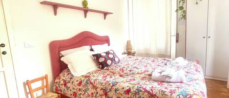 1 bedroom, desk, iron/ironing board, travel cot