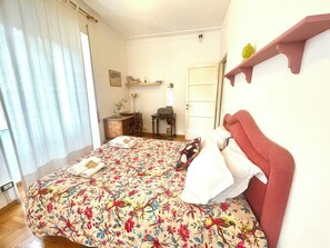 1 bedroom, desk, iron/ironing board, travel cot