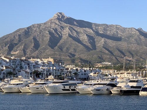 Beautiful Apartment with pool on Golf & Sport resort with fibre broadband 