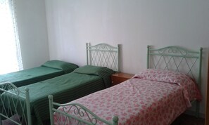 2 Schlafzimmer, Bügeleisen/Bügelbrett, WLAN, Bettwäsche