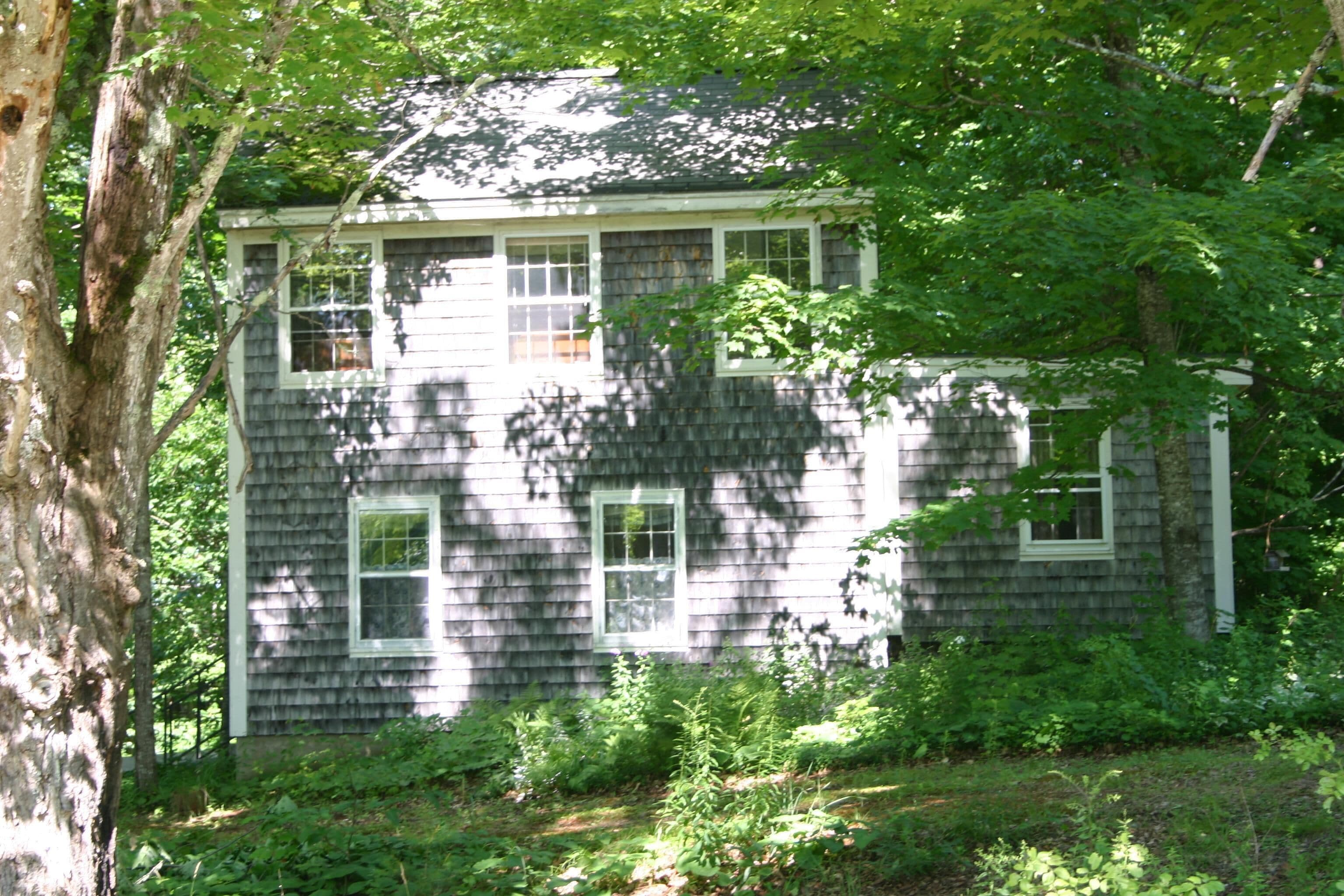 Highland Cottage: Nestled Between the Atlantic Coast and the White Mountains