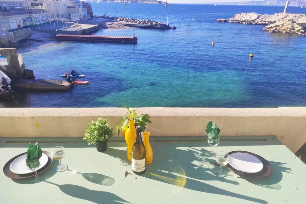 Shed renovated Marseille - Sea view - MALMOUSQUE ***