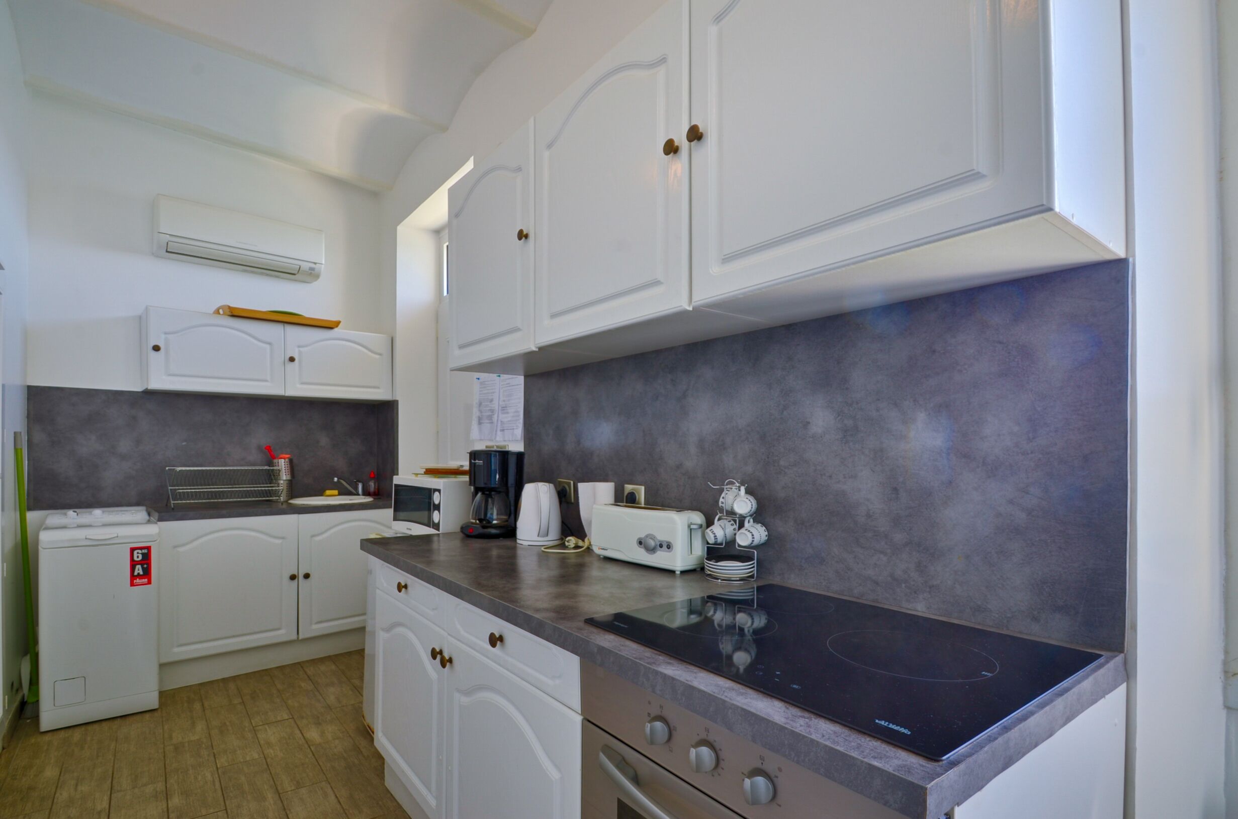 Shed renovated Marseille - Sea view - MALMOUSQUE ***