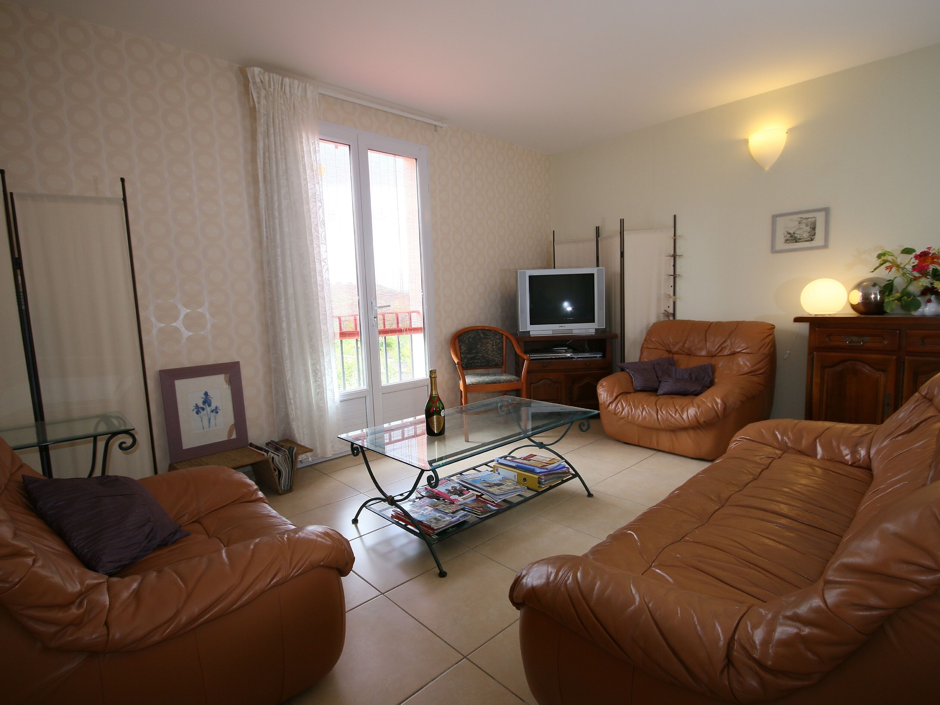 Villa Heated Pool 4 bedrooms In calm and pretty Hamlet, garden, Mountain Views,