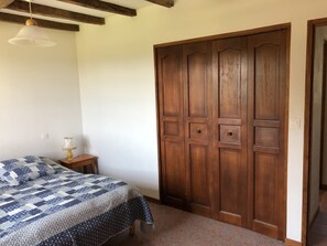 3 bedrooms, iron/ironing board, travel crib, free WiFi