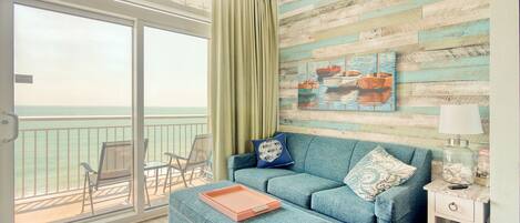 Smart-TV, DVD-spiller og bøker