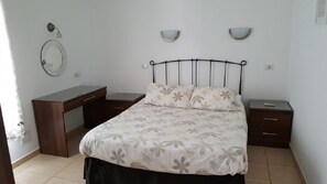 3 slaapkamers, een kluis op de kamer, een strijkplank/strijkijzer