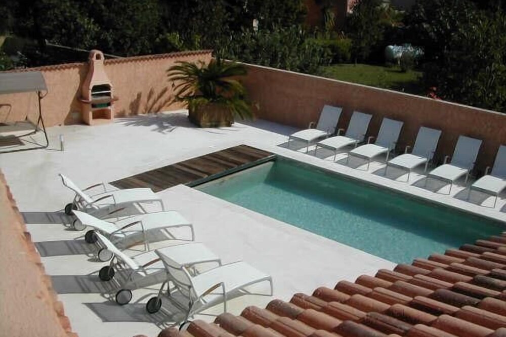 Villa Safari 14 pers private pool 300m from the sea
