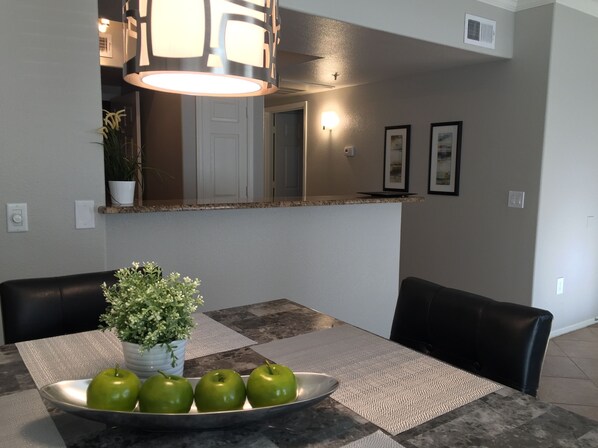 تناول الطعام