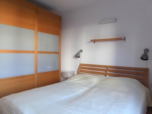 2 bedrooms, Internet - Duhner Düne II apartment 2, WLAN, terrace, close to the beach and center, non-smoking (Cuxhaven)