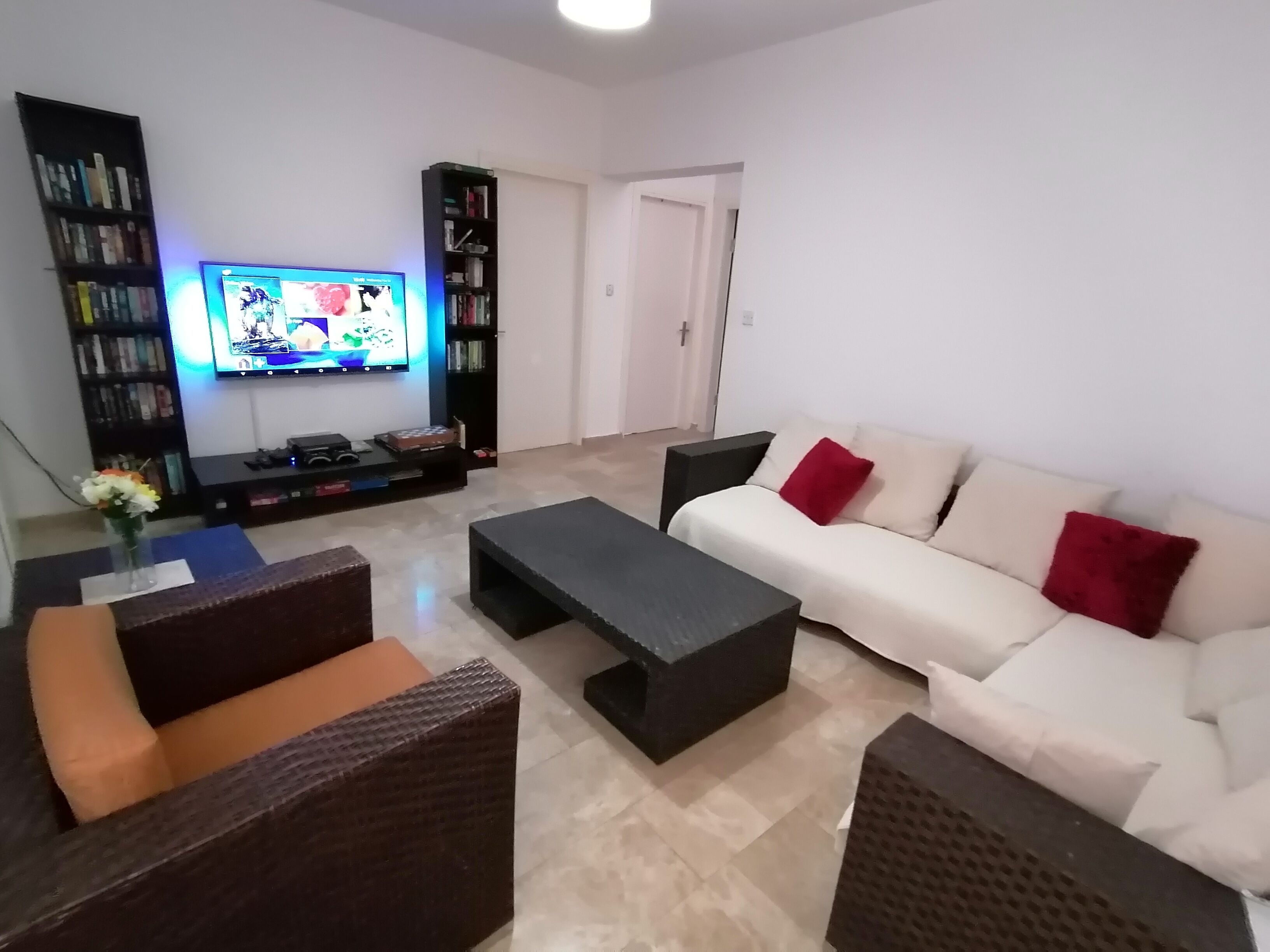 Spacious Family Villa With Infinity Pool & Superb Sea-views Whilst Lying In Bed - Girne