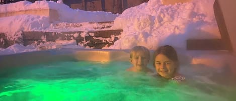 Baignoire à remous extérieure