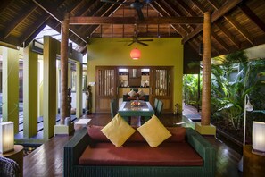 Smart-TV, Netflix, Bücher, Streaming-Dienste