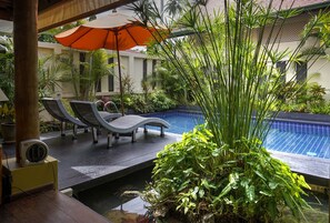 Outdoor pool, sun loungers