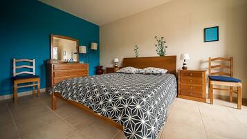 4 Schlafzimmer, Bügeleisen/Bügelbrett, Reisekinderbett, kostenloses WLAN