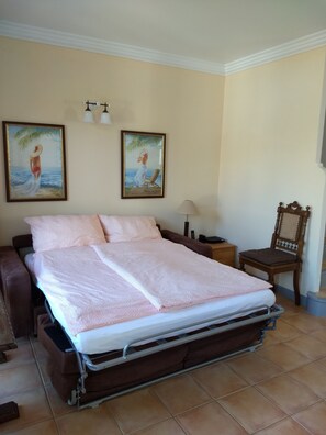 2 habitaciones, tabla de planchar con plancha y wifi gratis 
